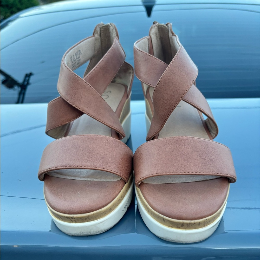 Women's Tan Sandals